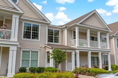 3416 Bennington Dr, Fishkill, NY 12524-4954