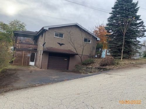 418 Chestnut St, Mckeesport, PA 15132-6512