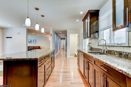 15 5th Ave, Manville NJ  08835-1321 exterior