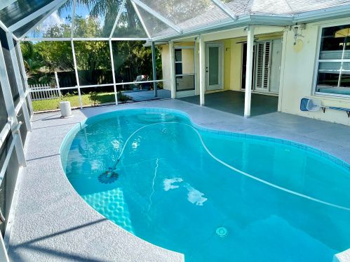 4302 Appleseed Rd, Fort Pierce, FL 34953-5488