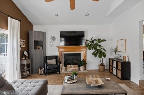 482 Center Ave, Runnemede NJ  08078-1536 exterior