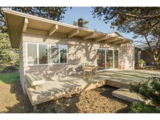 48245 Breakers Blvd, Neskowin, OR 97149-2040