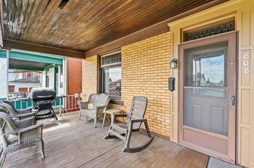 808 Bayridge Ave, Pittsburgh, PA 15226-2114