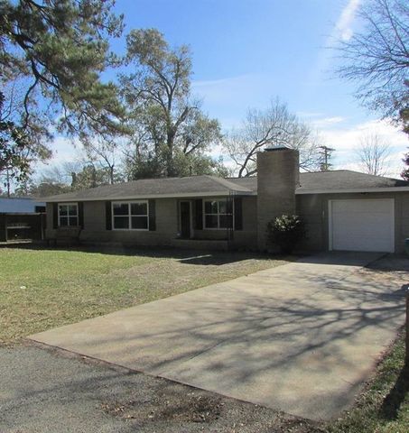805 Cowan Ave, Conroe, TX 77301-1726
