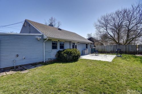 47 Charles Ter, Piscataway NJ  08854-5338 exterior