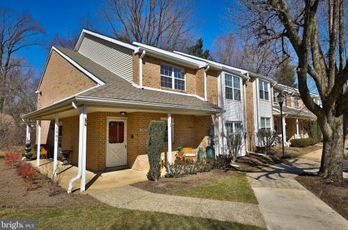 1502 Valley Glen Rd, Melrose Park, PA 19027-1753