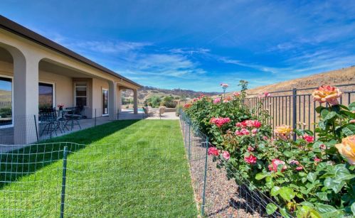 3959 Skyhawk Ln, Vacaville CA  95688-9516 exterior