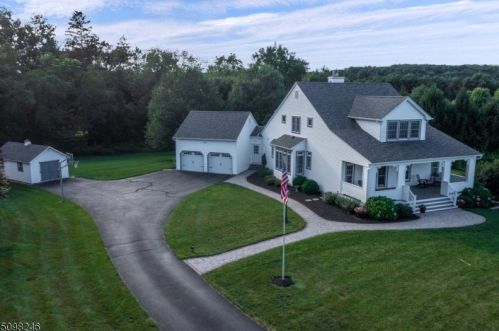 128 Old Turnpike Rd, Port Murray, NJ 07865-3217