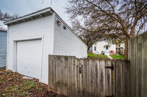 207 Grand Ave, Marion OH  43302-4303 exterior