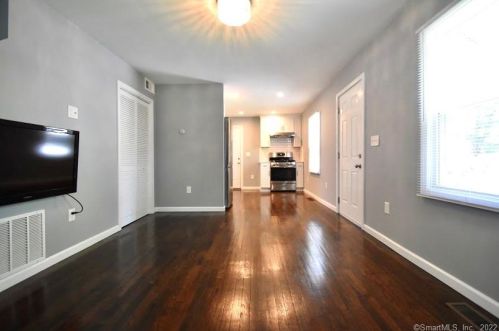 182 Dupont Pl, Bridgeport CT  06610-1451 exterior