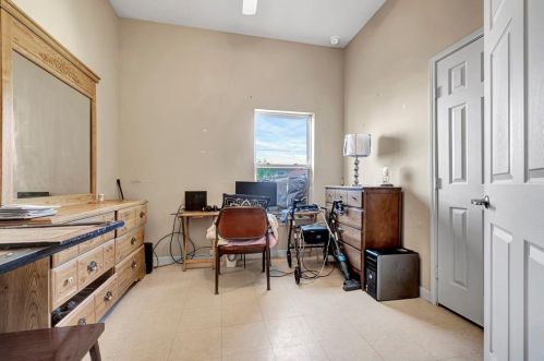 4210 Church St, Galveston TX  77550-1118 exterior