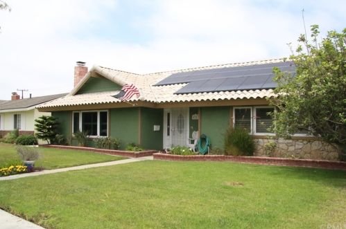5781 Heil Ave, Huntington Beach, CA 92649-3771