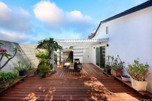 12252 Anzio St, Garden Grove CA  92840-4605 exterior