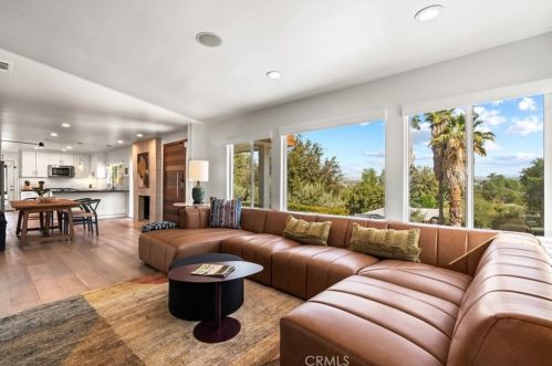 4207 Miramonte Pl, Riverside CA  92501-3054 exterior