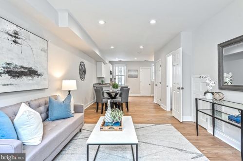 3202 8th St, Washington, DC 20032-4108