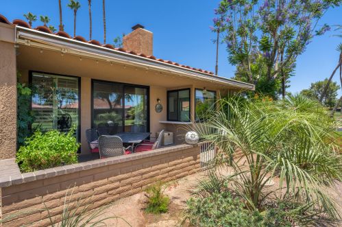 1 Palma Dr, Rancho Mirage CA  92270-3878 exterior