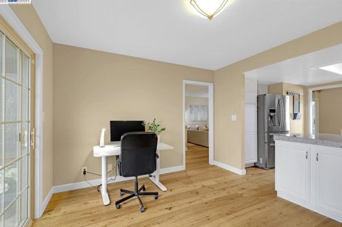 7426 Stonedale Dr, Pleasanton CA  94588-3737 exterior