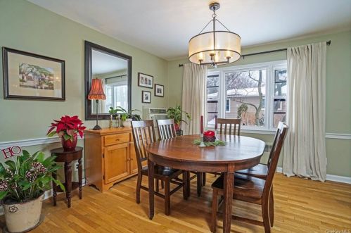 42 Avondale Rd, White Plains NY  10605-4641 exterior