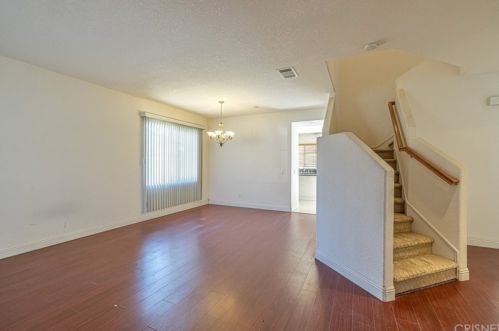 8816 Avoca Ct, Lancaster, CA 93536-7738