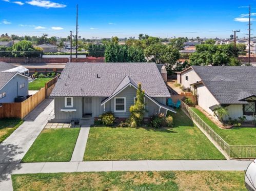 3551 Thornlake Ave, Long Beach, CA 90808-3353