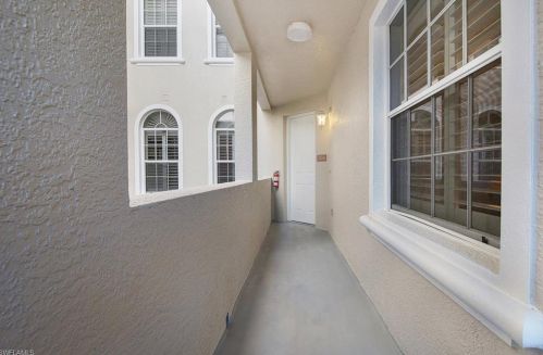 1540 Clermont Dr, Naples FL  34109-0300 exterior