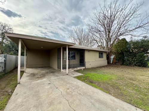 3946 Mckenzie Ave, Fresno, CA 93702-2235