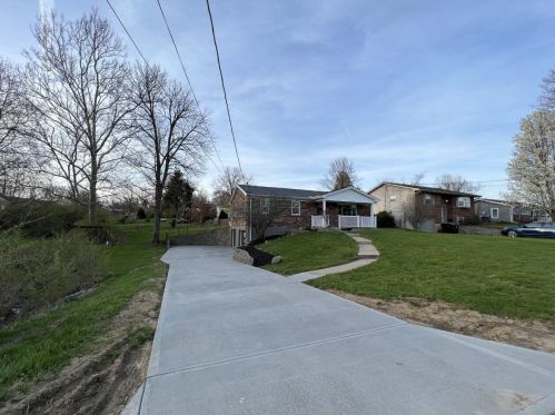 773 Skyline Dr, Florence, KY 41042-3136