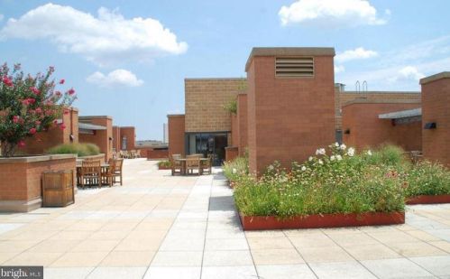 631 D St, Washington DC  20004-2902 exterior