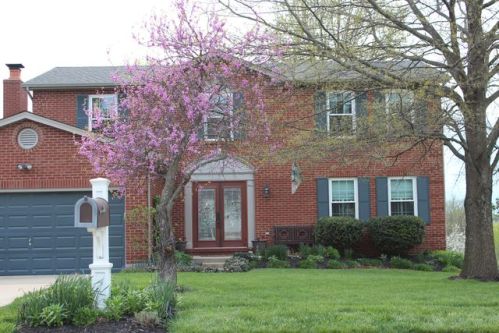 10593 Cheshire Ridge Dr, Florence, KY 41042-4720