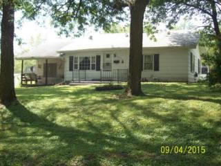 902 Idaho St, Leon, IA 50144-1626