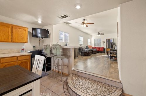 625 8th St, San Bernardino CA  92410-2916 exterior