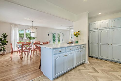 6 44th Ave, Isle Of Palms SC  29451-2605 exterior