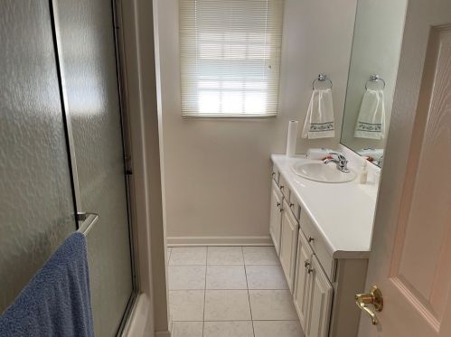 8116 Palomino Dr, Bridgeville PA  15017-1157 exterior