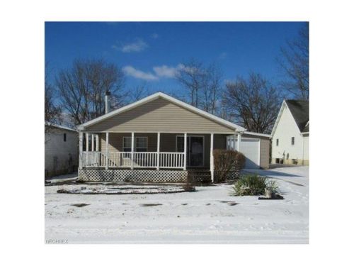 454 Hickory St, Bunker Hill, OH 44654-1907
