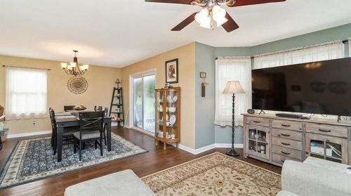 8041 Cross Creek Cir, Breinigsville PA  18031-1327 exterior