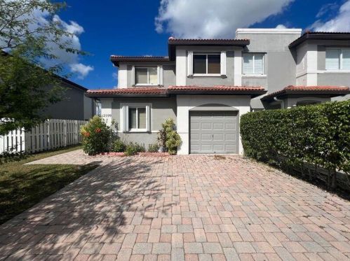 12599 28th Ct, Hollywood FL  33027-4104 exterior