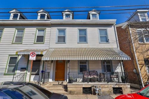 1013 Washington St, Easton, PA 18042-4125