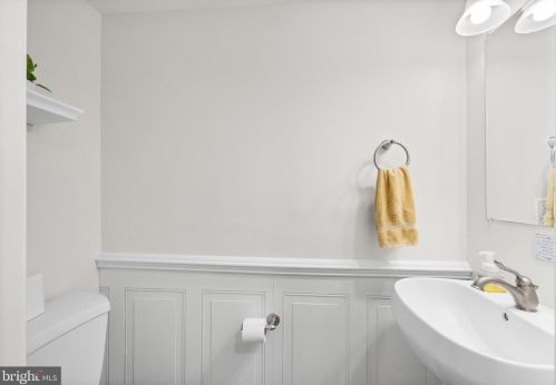 1738 Annin St, Philadelphia PA 19146-3007 exterior