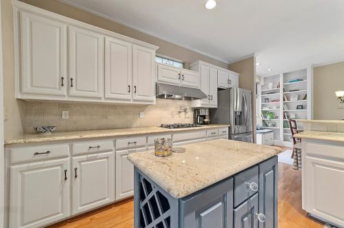 1811 Forest Meadow Ln, Richardson TX  75081-2166 exterior