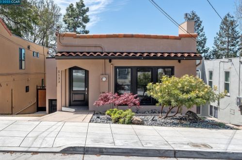 5133 Camden St, Oakland, CA 94619-3401