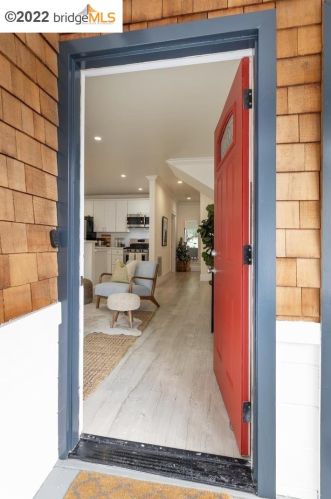 534 25th St, Oakland CA  94606-4145 exterior