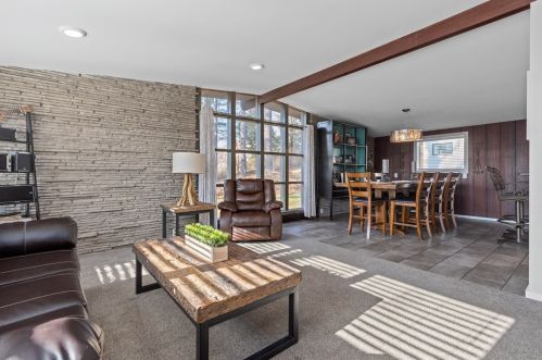 104 Mount Blaine Dr, Canonsburg PA  15317-2621 exterior