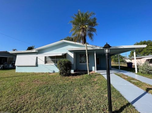 105 Alcala Ave, Lehigh Acres, FL 33936-7108