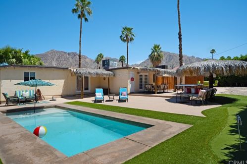 52777 Eisenhower Dr, La Quinta CA  92253-3358 exterior