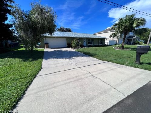124 27th St, Cape Coral, FL 33904-2724