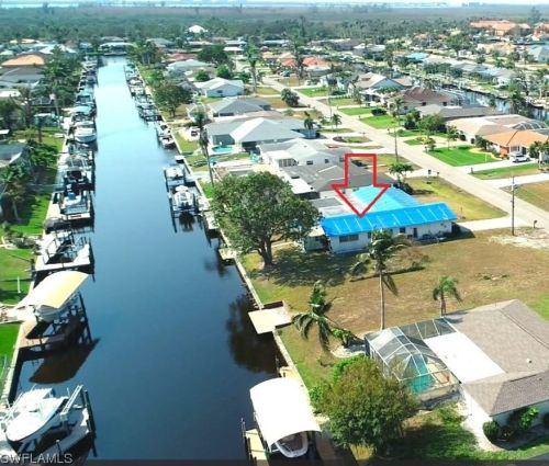 5239 3rd Ave, Cape Coral, FL 33914-7164