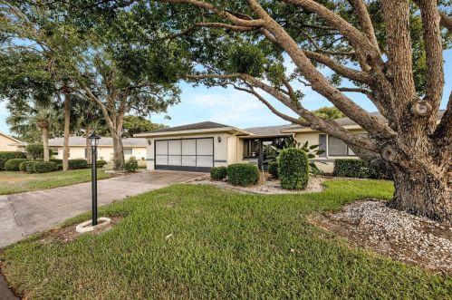 1406 Idlewood Dr, Ruskin, FL 33573-6344