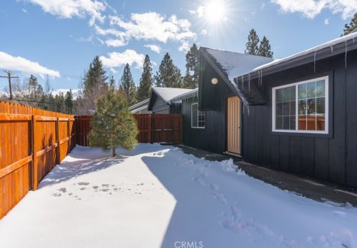 700 Country Club Blvd, Big Bear City CA  92314 exterior