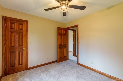 240 Fivepines Ct, Englewood OH  45315-9636 exterior