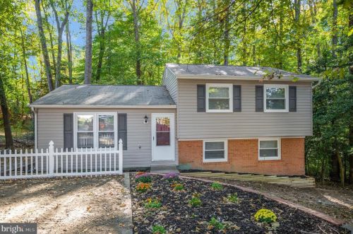 5512 Carousel St, Fredericksburg VA  22407-1205 exterior